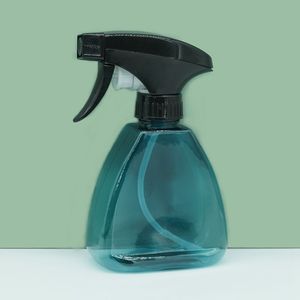IKZARSA - Botella de Spray Profesional de 250 ml para Peluquería, de Plástico y Metal, con Pulverizador de Agua de Niebla Fina, Herramientas de Estilismo para el Cabello - Product Image 3
