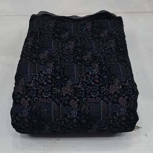 Tissu en velours brodé indien, tissu en velours brodé de luxe pour Abaya, Kaftan, robe de mariée, vente en gros pour les marchés d'exportation - Product Image 1