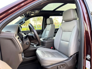 Chevrolet Tahoe LT 2022 d'occasion, spécifications GCC, 499 ch, SUV 7 places, 8 cylindres, 4000+ cm³, essence, transmission automatique, conduite à gauche - Product Image 4