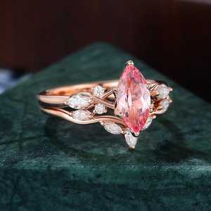 แหวนหมั้นประดับมอร์แกไนต์สีชมพูทรงมาร์คีส์ ชุดแหวนแต่งงานวินเทจประดับเพชรโมอิสซาไนต์ ทองคำสีกุหลาบ สำหรับผู้หญิง เครื่องประดับชั้นดี รับผลิตแบบ OEM ODM - Product Image 5