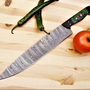 Couteaux de cuisine professionnels pour chef avec lame large et tranchante, finition forgée rustique et manche ergonomique en bois pour couper les légumes - Product Image 1