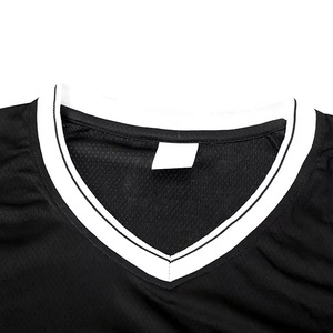 Conjunto de camiseta de baloncesto para hombre de alta calidad, pantalones cortos negros sin mangas con cuello en V que absorben la humedad, pantalones cortos con cintura elástica, ropa deportiva para todas las estaciones - Product Image 3
