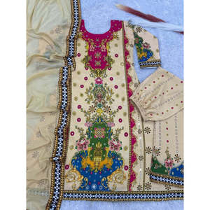 Conjunto de Traje de Chifón 100% Algodón con Hermoso Estampado Digital y Trabajo Artesanal con Espejos Reales - Product Image 1