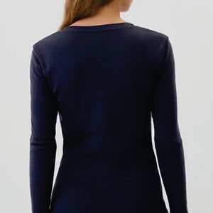 Camiseta Casual de Punto para Mujer, Cuello en V, Manga Larga, Corte Ajustado, 100% Algodón Orgánico, para Verano - Product Image 3