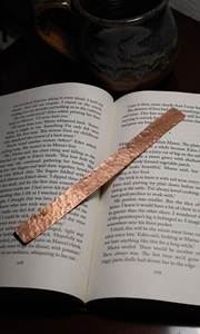 Marcapáginas Artesanal de Cobre para Lectura Diaria, Hecho a Mano con Artesanía Tradicional, Tamaño Personalizable, Diseño Moderno - Product Image 6