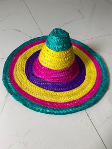 Sombreros de rafia natural hechos a mano con parche de logotipo, embalaje personalizado disponible. Ideales para fiestas de verano, bodas y viajes. - Product Image 4