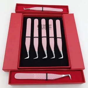 Pince à épiler GETUP BROSONS IMPEX personnalisée avec logo, pointe lisse rose clair à 90 degrés, revêtement anti-magnétique, pour extensions de cils, haute qualité - Product Image 1
