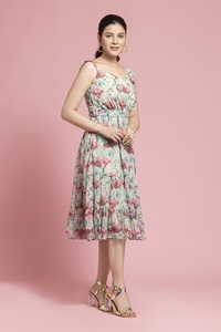 Robe à fleurs verte de printemps et d'été de qualité supérieure, robe décontractée ajustée et sexy, disponible à un prix abordable - Product Image 5