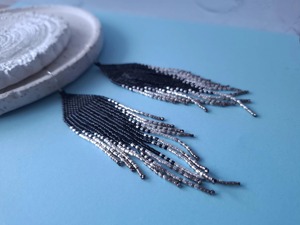 Boucles d'oreilles perlées à faible MOQ, petites commandes, finition premium, vente en gros directe usine, personnalisables - Product Image 6