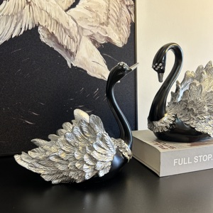 <span class=keywords><strong>Sculpture</strong></span> européenne de <span class=keywords><strong>couple</strong></span> de cygne noir en résine, décoration de bureau créative artisanale d'animaux adaptée aux mariages, à la maison et au salon - Product Image 3