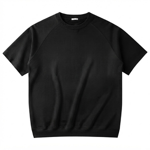 T-shirt classique pour homme, coupe ajustée, col rond, couleur noire unie, tissu respirant, manches courtes. - Product Image 1