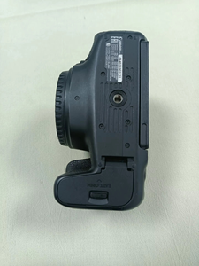 Cámara DSLR OEM de 24.2MP con Sensor CMOS APS-C, Video Full HD, Tarjeta SD y Batería de Litio - Product Image 1