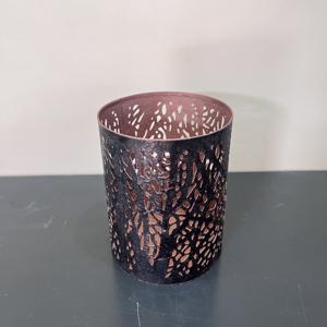 Lanterne rustique en fer forgé faite à la main, porte-bougie décoratif gravé pour bougies votives et chauffe-plat, idéal pour la décoration de la maison et des tables de mariage - Product Image 2