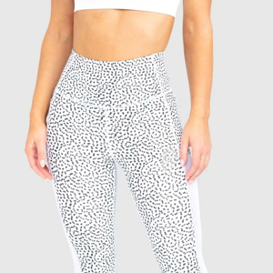 Leggings pour femmes en spandex et polyester, respirants, élégants, taille mi-haute, grandes tailles, fabriqués au Pakistan - Product Image 3