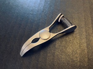 Pinza Glover Bulldog de acero inoxidable, la base del instrumento quirúrgico - Product Image 3