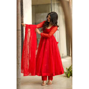 ชุดเดรส Anarkali สีแดงสวยงามจาก Valam Fashion พร้อมผ้าคลุมไหล่ ไซส์ M สำหรับงานปาร์ตี้และใส่ไปเที่ยวคลับ - Product Image 4