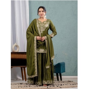 Conjunto de Traje Sharara de Seda Chinnon de Lujo para Mujer, con Bordado Intenso y Dupatta con Lentejuelas de Diseño, Étnico Premium - Product Image 1