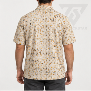 เสื้อโปโลผู้ชาย Trackstar สีครีมทอง ลายเรขาคณิต แขนสั้น คอปกติดกระดุม เสื้อกอล์ฟลำลอง สกรีนโลโก้ได้ - Product Image 4