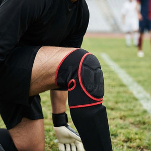 Genouillère de gardien de but avec matériau EVA, protection professionnelle, design respirant, fermeture auto-agrippante pour joueurs de football adultes - Product Image 2