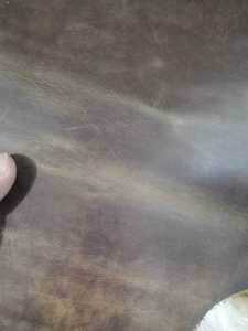 หนังวัวออร์แกนิค ISONZ Leather Zone แบบดึงขึ้น (Pull-Up) ลาย Crazy Horse สำหรับกระเป๋าถือ รองเท้า เข็มขัด เสื้อผ้า และกระเป๋าเดินทาง - Product Image 2