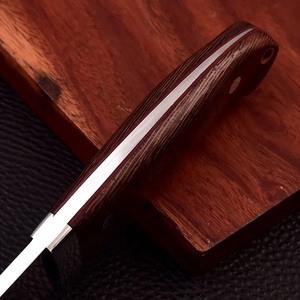 Cuchillo de Caza Hecho a Mano de Acero Inoxidable de Grado Industrial con Mango de Madera y Funda de Cuero para Acampar al Aire Libre - Product Image 4