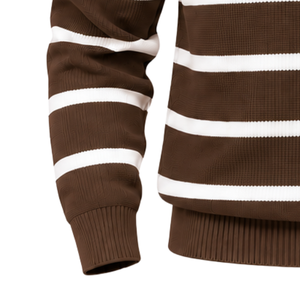 Pull tricoté marron rayé pour homme, col zippé, manches longues, poignets et ourlet côtelés, idéal pour la vente en gros - Product Image 6
