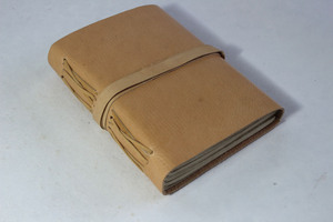 Diario de Cuero Personalizado Estilo Gitano con 100 Páginas Interiores, Diseño Grabado de Árbol de la Vida y Hojas de Cáñamo, Cuaderno con Cubierta Envolvente - Product Image 2