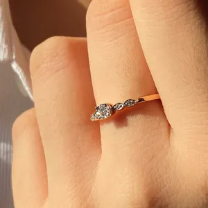 Bague élégante en diamant en gros pour demande en mariage, fête, usage quotidien, bijoux pour femmes, disponible à prix de gros - Product Image 3