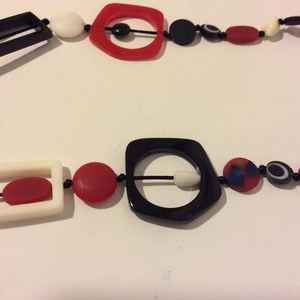 Nouveauté Collier en résine tendance Bijoux à la mode Cadeaux de rentrée scolaire Ensembles faits à la main Créations personnalisées Zn Prix de gros - Product Image 2