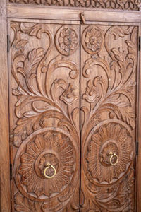 Commode haute en teck ancien sculptée à la main, meuble de rangement en bois rustique, mobilier indien pour chambre à coucher, salon, décoration intérieure - Product Image 3
