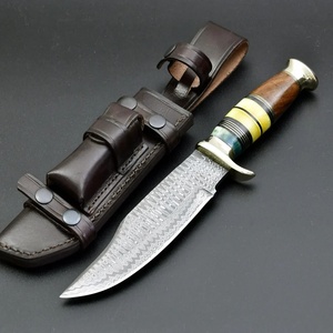 Couteau Bowie droit artisanal en acier Damas d'A&M ENTERPRISES, manche en bois, pour le camping, la survie, la chasse professionnelle. - Product Image 3