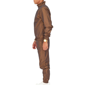 Conjuntos deportivos para hombre, trajes de verano de 2 piezas, ligeros, casuales, atléticos, para correr. - Product Image 4