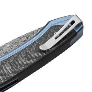 Navajas Plegables Azul y Negro con Hoja con Patrón Decorativo y Mango Texturizado, Clip de Bolsillo para Camping y Uso en Exteriores - Product Image 5