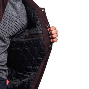 Chaqueta Varsity Personalizada para Hombre, Cuello Alto, Resistente al Viento, Transpirable, Ligera, de Alta Calidad para Invierno - Product Image 4