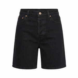 Shorts de Mezclilla Premium para Mujer, Pantalones Cortos Casuales Personalizados, Diseño Moderno y Desgastado, Cómodos para el Verano, con Cintura con Logotipo - Product Image 1