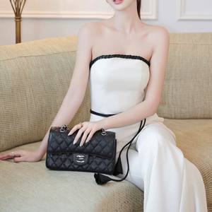 Ensemble deux pièces élégant pour femme : haut bustier et jupe longue – Vente en gros - Product Image 1