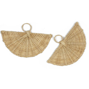 Pendientes de ratán más vendidos: Elegantes pendientes de mimbre hechos a mano, perfectos para un look de moda en resorts. - Product Image 1