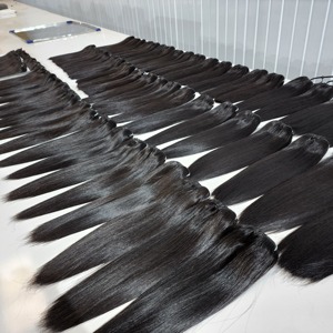 Articles les plus vendus Extensions de cheveux humains vietnamiens vierges Couleur naturelle droite à cuticules alignées - Product Image 1