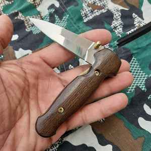 Couteau de chasse en acier Damas fait main de qualité supérieure, taille personnalisée, manche confortable - Product Image 3