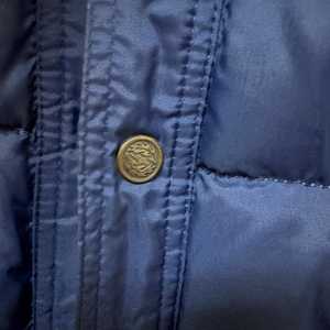 Gilet matelassé bleu pour homme avec blocs de couleur, col rabattable, coupe-vent, vêtement d'extérieur décontracté, idéal pour l'hiver, logo personnalisé sur le devant - Product Image 6