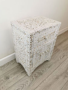 Mesita de noche gris nácar de lujo moderna hecha a mano, mesita de noche personalizable de alta gama de madera para uso en dormitorio - Product Image 3