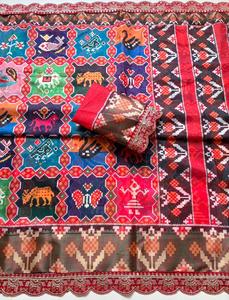 Sari en soie tissée Dola Banarasi de créateur, imprimé numérique Patola, bordure brodée de sequins, avec blouse Banglori, tenue ethnique indienne - Product Image 1