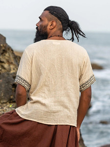 Nouvelle arrivée : chemise kurta en lin kaki pour homme avec broderie géométrique tribale, tunique bohème écologique d'été à manches courtes, t-shirt - Product Image 4