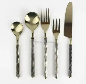 Mango de diseño de corteza forjada a mano de aspecto elegante, 1 Cuchillo, 2 tenedores, 2 cucharas, juegos de cubiertos de cocina - Product Image 1