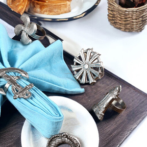 Vente en gros de rondelles de serviette papillon de luxe, métal massif, nouvelle finition argentée, vaisselle d'intérieur, décoration de table de fête en papier - Product Image 4