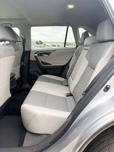Toyota RAV4 XLE Premium d'occasion 2025 - Product Image 4