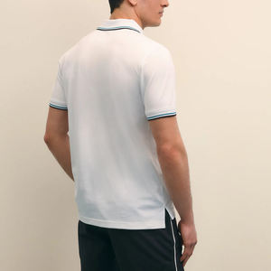 Camiseta de punto sólido de manga corta para hombre, estilo oversize con hombros caídos, logotipo bordado personalizado, tipo polo. - Product Image 3