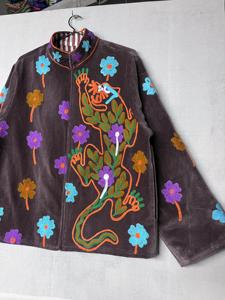 เสื้อแจ็คเก็ตคอจีนผ้ากำมะหยี่ ปักลายดอกไม้ด้วยมือ สไตล์จีน ทรงหลวม แขนยาว สำหรับฤดูใบไม้ร่วงและฤดูหนาว ผ้ากำมะหยี่ซูซานี - Product Image 4