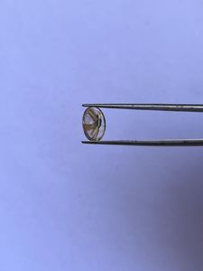 พลอยรูไทล์สีทองธรรมชาติทรงดาวแบบคาโบชอง - Product Image 2