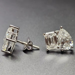 Boucles d'oreilles clous Toi et Moi en Moissanite Scintillante Taille Poire et Émeraude, en Argent 925, Bijoux Fins pour Femme, Cadeau Charmant pour Fiançailles - Product Image 1